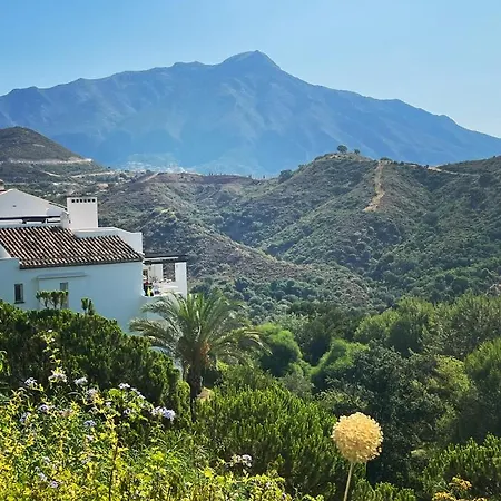 Altos De La Quinta Ii Apartment Marbella
